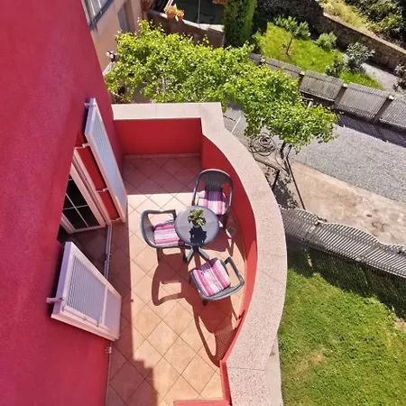 In Mit Balkon By Interhome Appartement