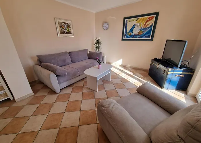 In Mit Balkon By Interhome Διαμέρισμα