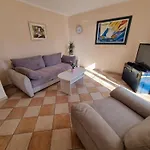 In Mit Balkon By Interhome Апартаменты