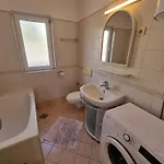 In Mit Balkon By Interhome *