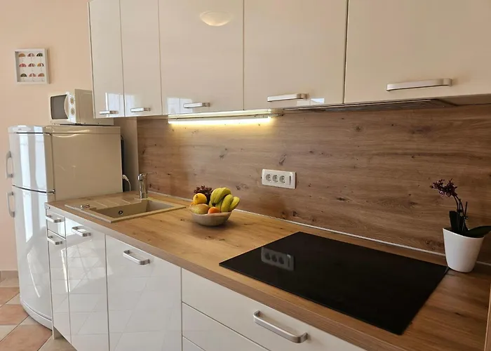 In Mit Balkon By Interhome 아파트 크리크베니카