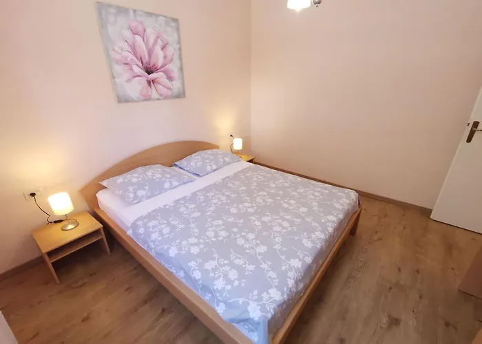In Mit Balkon By Interhome 아파트 크리크베니카